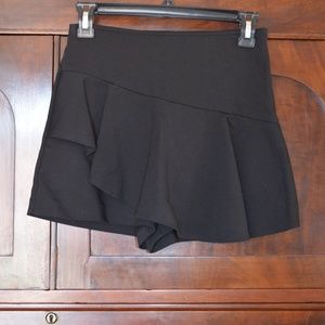 The cutest Zara skort!!
